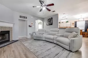 219 Garden Valley Ln, Red Oak, TX 75154 - Photo 4