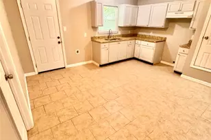 4417 Pate Dr, Fort Worth, TX 76119 - Photo 10