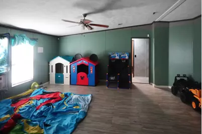 3108 Mistletoe St Street, Granbury, TX 76048 - Photo 10