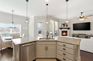 7216 Warwick Ct, North Richland Hills, TX 76180 - Photo 18