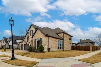 3573 Damsel Brooke Street, Lewisville, TX 75056 - Photo 2