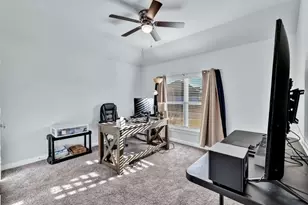 505 Hazeltine Rd, Red Oak, TX 75154 - Photo 4