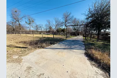 529 NW Private Road 147 Road, Rice, TX 75155 - Photo 2
