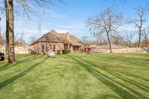 283 Butternut Ln, Powderly, TX 75473 - Photo 30