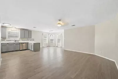 2015 Allyson Drive, Heartland, TX 75126 - Photo 2