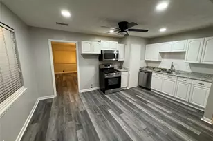 907 Walters Ln, Arlington, TX 76012 - Photo 2