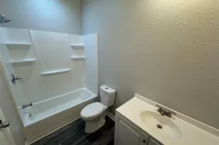 907 Walters Ln, Arlington, TX 76012 - Photo 6