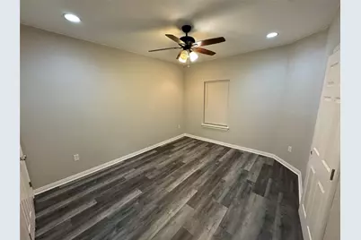 907 Walters Lane, Arlington, TX 76012 - Photo 4