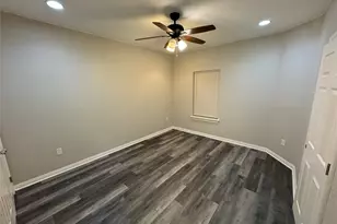 907 Walters Ln, Arlington, TX 76012 - Photo 4