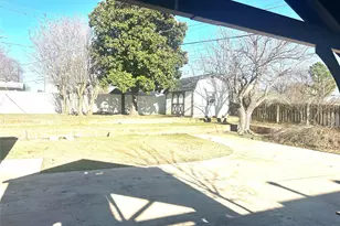 1401 Greenbrier Dr, Sherman, TX 75092 - Photo 14