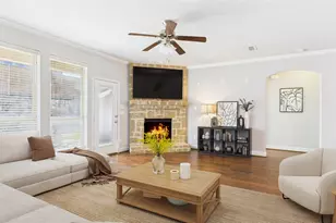 645 Sundrop Dr, Little Elm, TX 75068 - Photo 6