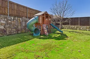 645 Sundrop Dr, Little Elm, TX 75068 - Photo 38