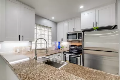 4221 Cole Avenue #202, Dallas, TX 75205 - Photo 12