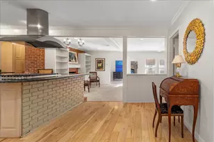 1929 Berkeley Pl, Fort Worth, TX 76110 - Photo 2