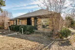 1538 Summerwind Ln, Lewisville, TX 75077 - Photo 2