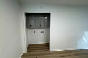 762 E Warrior Trail, Grand Prairie, TX 75052 - Photo 10