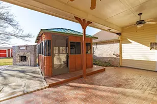 812 Alconberry Dr, Crowley, TX 76036 - Photo 32