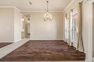 812 Alconberry Dr, Crowley, TX 76036 - Photo 8