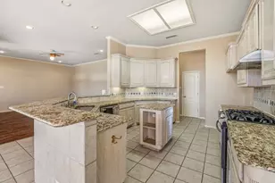 812 Alconberry Dr, Crowley, TX 76036 - Photo 18