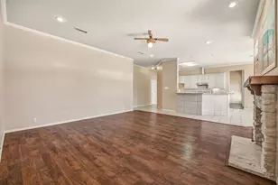 812 Alconberry Dr, Crowley, TX 76036 - Photo 22