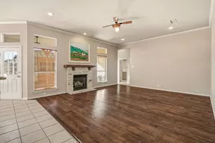 812 Alconberry Dr, Crowley, TX 76036 - Photo 22