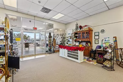 405 N Main Street, Bonham, TX 75418 - Photo 4