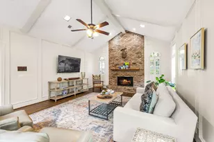 9016 Green Oaks Cir, Dallas, TX 75243 - Photo 8