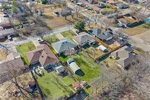 110 Renfro St, Grand Prairie, TX 75051 - Photo 28