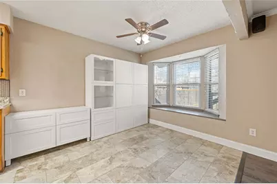 110 Renfro Street, Grand Prairie, TX 75051 - Photo 6