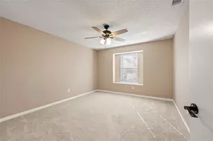 110 Renfro St, Grand Prairie, TX 75051 - Photo 16