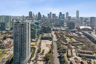 3130 N Harwood St, Dallas, TX 75201 - Photo 38
