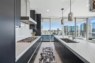 3130 N Harwood St, Dallas, TX 75201 - Photo 10