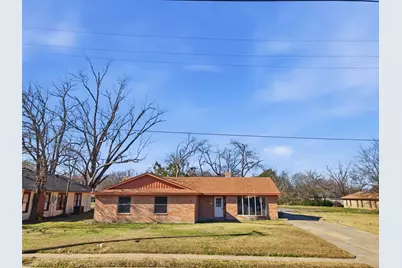 423 S Davis, Sulphur Springs, TX 75482 - Photo 1