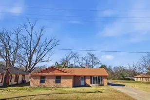 423 S Davis, Sulphur Springs, TX 75482 - Photo 1