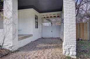 2218 Lynnhaven Rd, Fort Worth, TX 76103 - Photo 4