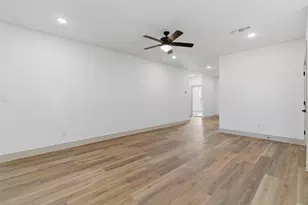 425 E Munson St, Denison, TX 75021 - Photo 10