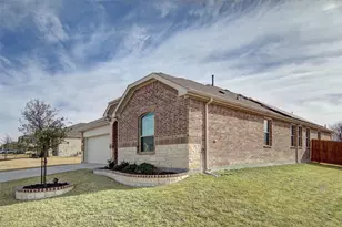 2549 Goodrich Rd, Fort Worth, TX 76179 - Photo 2
