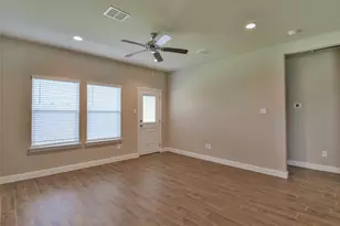 676 Capstone Cir, Granbury, TX 76048 - Photo 16