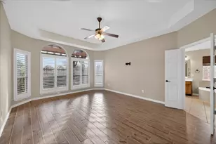 829 Greenwood Dr, Burleson, TX 76028 - Photo 20