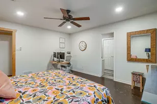 1105 Holly Ct, Benbrook, TX 76126 - Photo 12