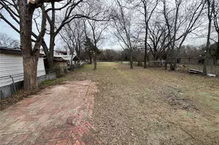 1512 Conner Dr, Dallas, TX 75217 - Photo 18