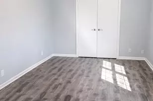 8719 Gladwood Ln, Dallas, TX 75243 - Photo 16