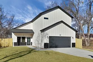 5425 Cottey St, Fort Worth, TX 76105 - Photo 2