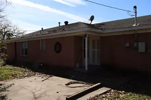 2816 Rosebud Ln, Richland Hills, TX 76118 - Photo 4