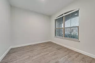 11109 Rockchapel Dr, Fort Worth, TX 76052 - Photo 4
