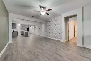 11109 Rockchapel Dr, Fort Worth, TX 76052 - Photo 8