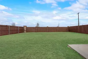 11109 Rockchapel Dr, Fort Worth, TX 76052 - Photo 20