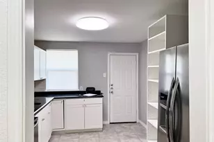 1903 Dryden Dr, Dallas, TX 75211 - Photo 2