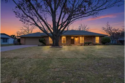 1215 Bradley Drive, Cleburne, TX 76033 - Photo 6