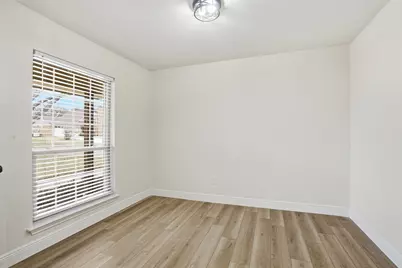 1215 Bradley Drive, Cleburne, TX 76033 - Photo 8